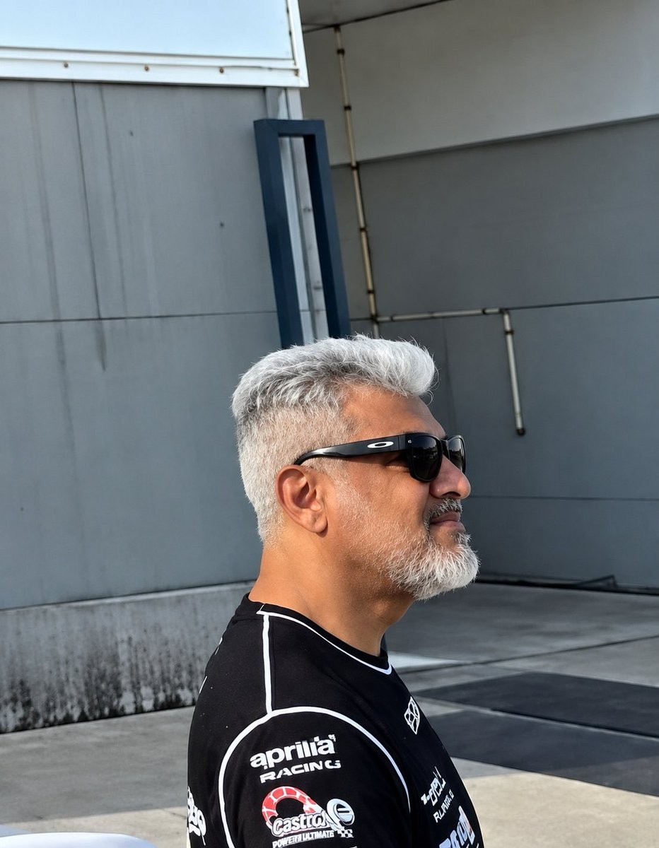 AjithUKFans's tweet photo. 🐉 is back to roar #daredevil!! https://t.co/35em4fdOVz