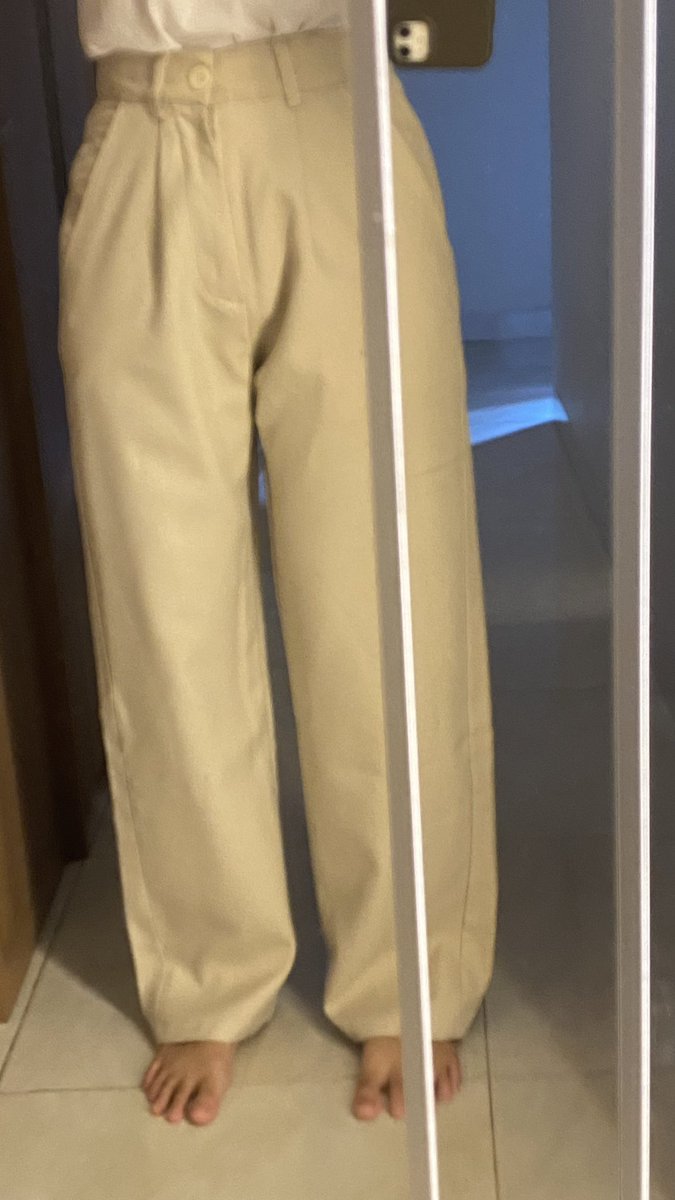 aexiospreloved's tweet photo. preloved cream loose pants 40k, dm for details, bisa toko oren🍊

#wts #zonauang https://t.co/MTNAGPMDOa