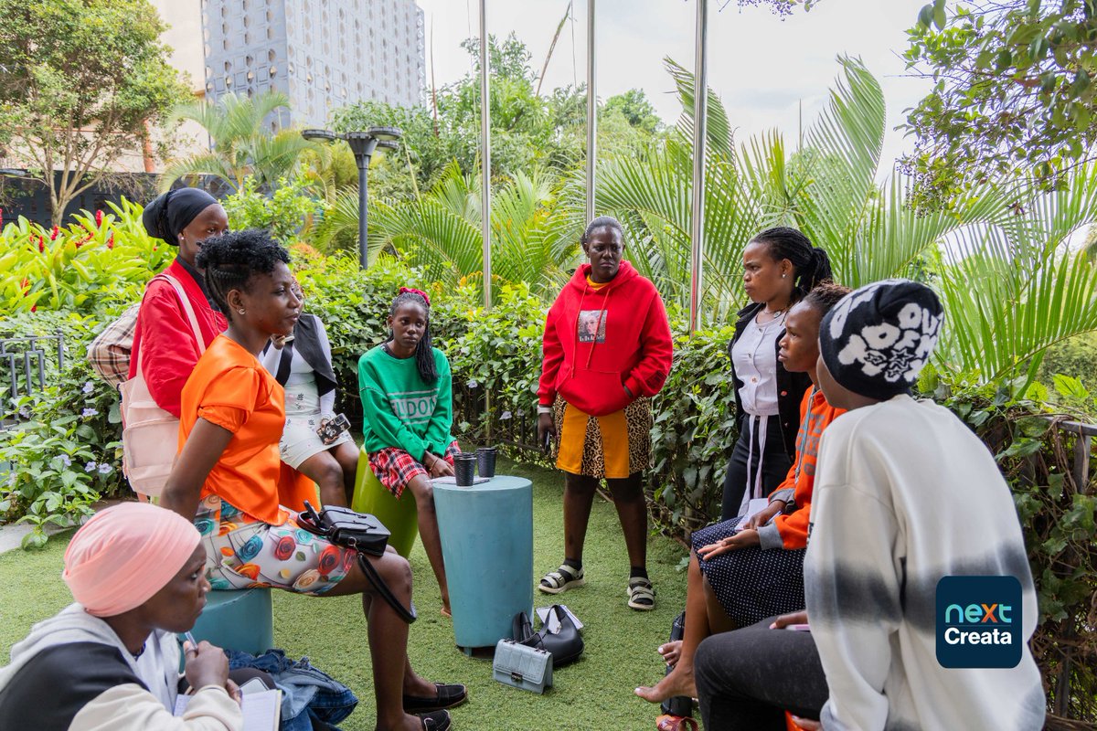 NextCreata's tweet photo. Ideas come alive when we work together. 

Cohort 5 participants teamed up in different groups to work on their assignments, sharing ideas, solving problems and learning from one another.

#YoungAfricaWorks #CREATE #NextCreata https://t.co/ve6ira4Q3T