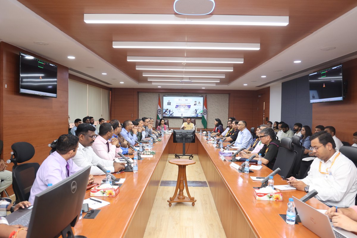 mansukhmandviya's tweet photo. जमीनी स्तर पर खेल प्रतिभाओं को निखारने के लिए आज NSRS पोर्टल पर 'Physical Education Professionals Module' का शुभारंभ किया।

आदरणीय प्रधानमंत्री श्री @narendramodi जी के विजन के अनुरूप, यह पहल हमारे Physical Education शिक्षकों को सशक्त कर नए चैंपियन तराशने में मदद करेगी।

मेरा सभी Physical Education Professionals से आग्रह है कि वे इस पोर्टल पर अपना रजिस्ट्रेशन जरूर करें: https://t.co/ghWowXU4zN