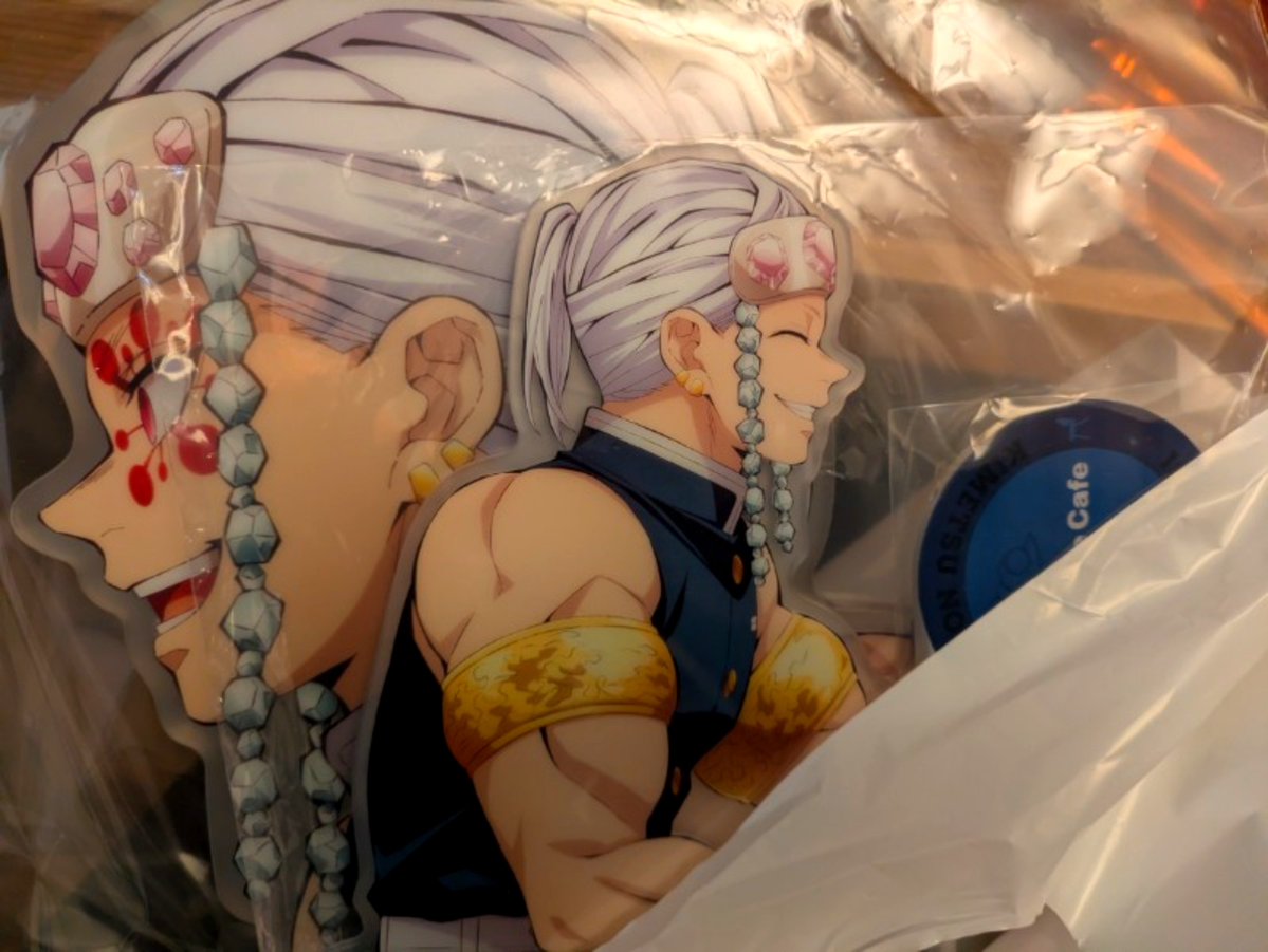 onick_b's tweet photo. FFさんに連れてきていただき、ギリギリ買えました。ありがとうございます…！
忍装束バージョンなのが嬉しいです。 https://t.co/jC12AaU0Xm