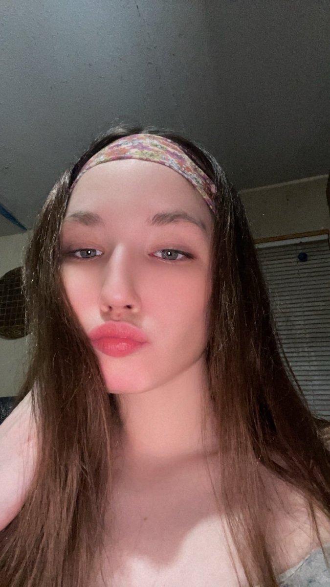poppysed42's tweet photo. Only active buyers should hmu up for dick rate #nsfwtwt #buyingcontent https://t.co/K5Swt2ELwv