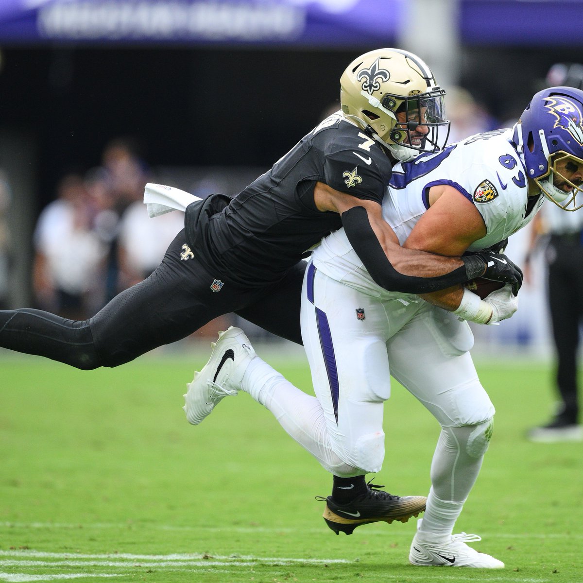 PFF's tweet photo. Most solo tackles without a miss this season

Jonas Sanker     19
Evan Williams    18
Kaden Elliss        18
Jordyn Brooks    17
5 players tied     15 https://t.co/jIBGYs207g