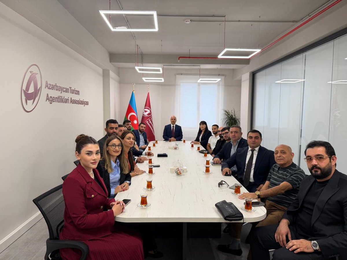 ataa_aze's tweet photo. Azərbaycan Turizm Agentlikləri Assosiasiyasının (ATAA) İdarə Heyətinin sədri Göydəniz Qəhrəmanov Assosiasiyaya yeni qəbul olunan üzvlərlə görüş keçirib.

Ətraflı:https://t.co/zCVO9lBjNU https://t.co/RTymrid7oh