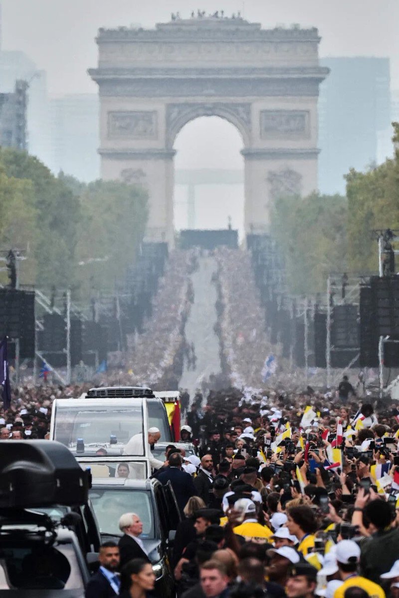 Antonin_FR_'s tweet photo. La frontière entre le bien et le mal n’a jamais été aussi visible dans ce pays.

En 2027, le bien doit triompher du mal. https://t.co/mnnaYZu405
