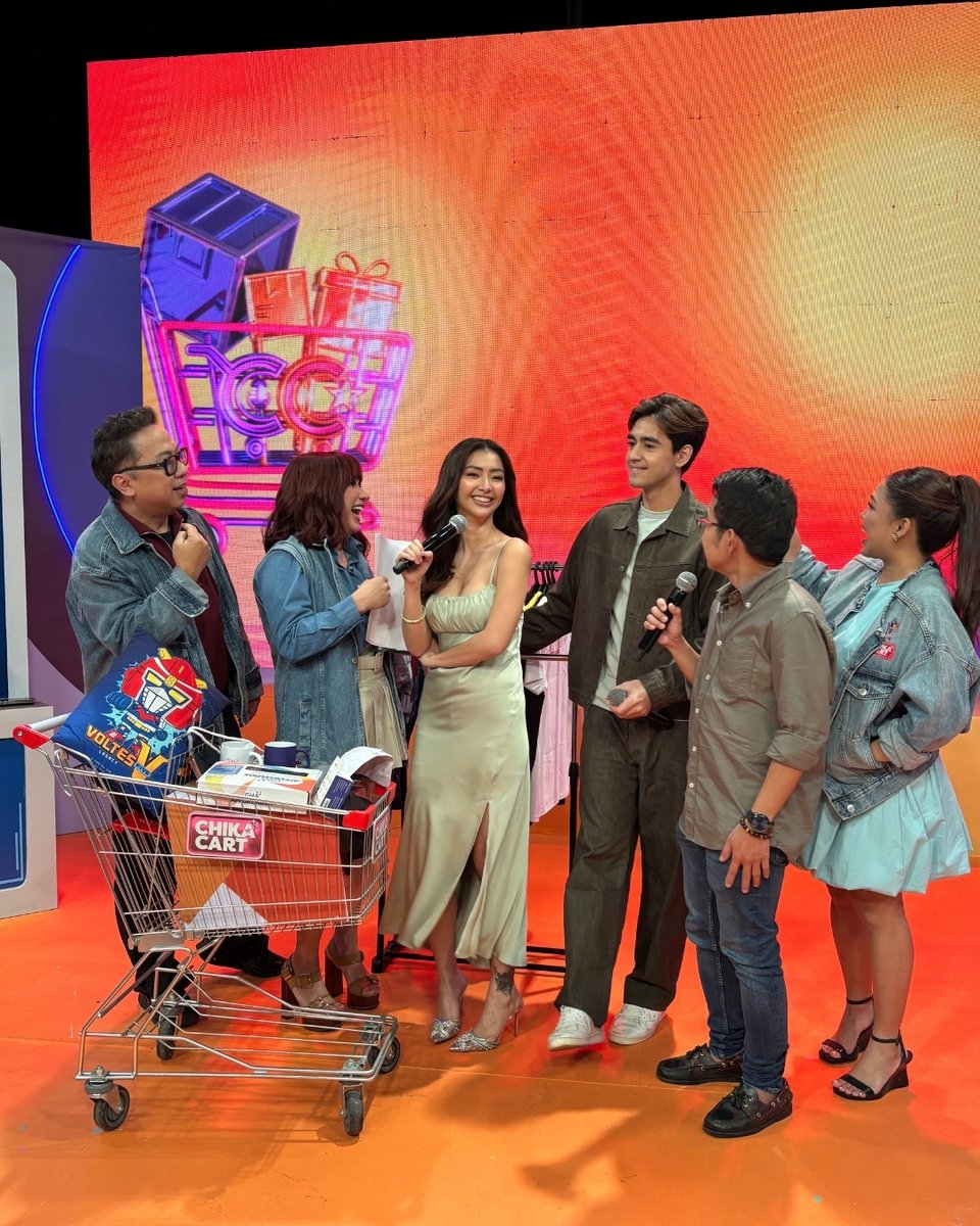gtvphilippines's tweet photo. CHIKAMATES, hindi pa tapos ang chikahan! May additional chikahan at kulitan pa ONLINE!

#ChikaCartYasserRobb
Watch #ChikaCart, WEEKDAYS, 5:15 PM on GTV! 🛒 https://t.co/m0yhdJJHtX