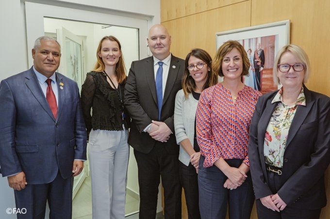 FAOemergencies's tweet photo. @FAO @FAOinNENA_EN @BethBechdol @FAOADG_NENA @reinpaulsen @FAOLebanon @VQuattrola .@FAO DDG @BethBechdol, RNE Rep @FAOADG_NENA, Emergencies Director @reinpaulsen &amp; @FAOLebanon Rep @VQuattrola met with Norway’s Deputy Head of Mission Reidun Otterøy @NorwayinLeb_Syr to exchange on longstanding partnership in fisheries, water &amp; resilient livelihoods. https://t.co/q0k6SqSqlu