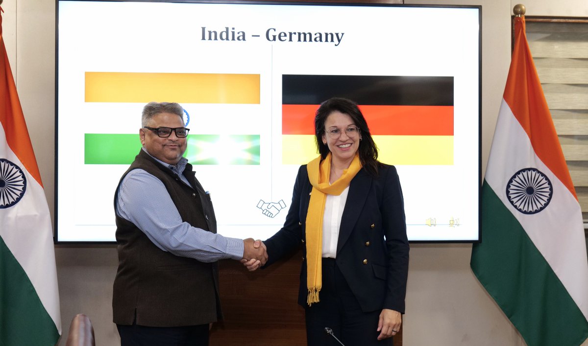 AgriGoI's tweet photo. Secretary, DA&FW, Shri Atish Chandra, held a bilateral meeting with Ms. Martina Englhardt-Kopf, Parliamentary State Secretary, Germany, today at Krishi Bhawan, New Delhi.Discussions focused on strengthening cooperation in agri-food trade, farm mechanisation, precision and digital agriculture, fisheries, research and innovation, and further strengthening existing bilateral mechanisms.

#AtishChandra #KrishiBhawan #DAFW #BilateralMeeting #IndiaGermany #IndoGermanCooperation
#AgriDiplomacy #InternationalTrade