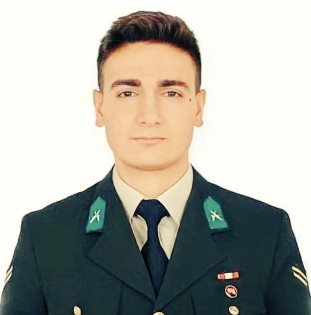idrisTugunmus12's tweet photo. 01.10.2022 Tarihinde Pençe-Kilit Operasyon bölgesinde hain, alçak pkklı teröristler ile girdiği çatışmada Şehit düşen P.Asb.Çvş Yusuf ATAŞ’ın  Şehadetinin Sene-i devriyesinde Şehidimizin Ruhu Şâd Makamı Ali Olsun.

Rabb'im tüm Şehitlerimizin mekânını Cennet eylesin inşallah 🤲🇹🇷
#Bingöl 
#HainsizTürkiye