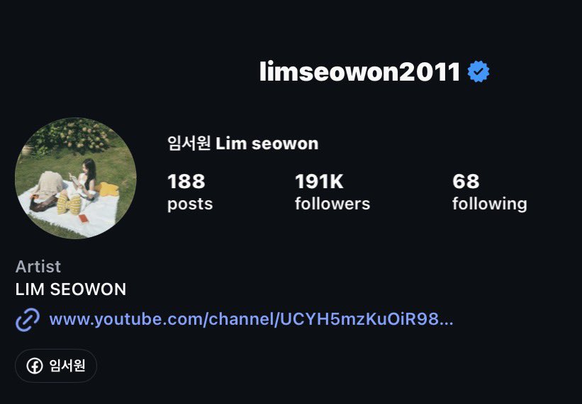 chwn61's tweet photo. Guys! Seowon unfollowed two people but I have no idea who they were. Her following was 70 and now it’s 68 ?!#임서원 #LimSeowon #임서원올라운더 #AllRounderSeowon #육각형아이돌 #임서원스타 #SeowonTheStar #임서원만능아이돌 #KpopAce #미스트롯2 #unis https://t.co/cWKR3tC3Ii