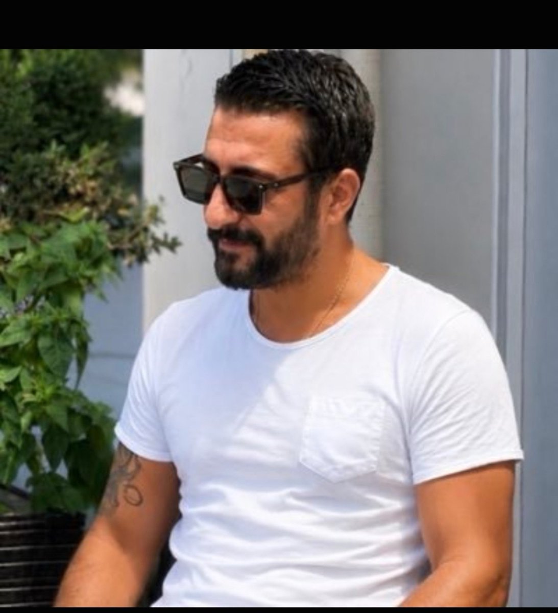 prusyas_plus's tweet photo. Şu iki isim tv ekranlarında yer bulmuş olsa milletin %78'i aydınlanır, kalan %22 ise ideolojilerinden şüphe etmeye başlar!

Ekranlar, reklam verenlerin istekleri emir telakki edildiği sürece gerçekleri değilde masalları dinlemeye devam edeceğiz!

Erem Şentürk / Emre Erciş https://t.co/8eb8BH2M9b