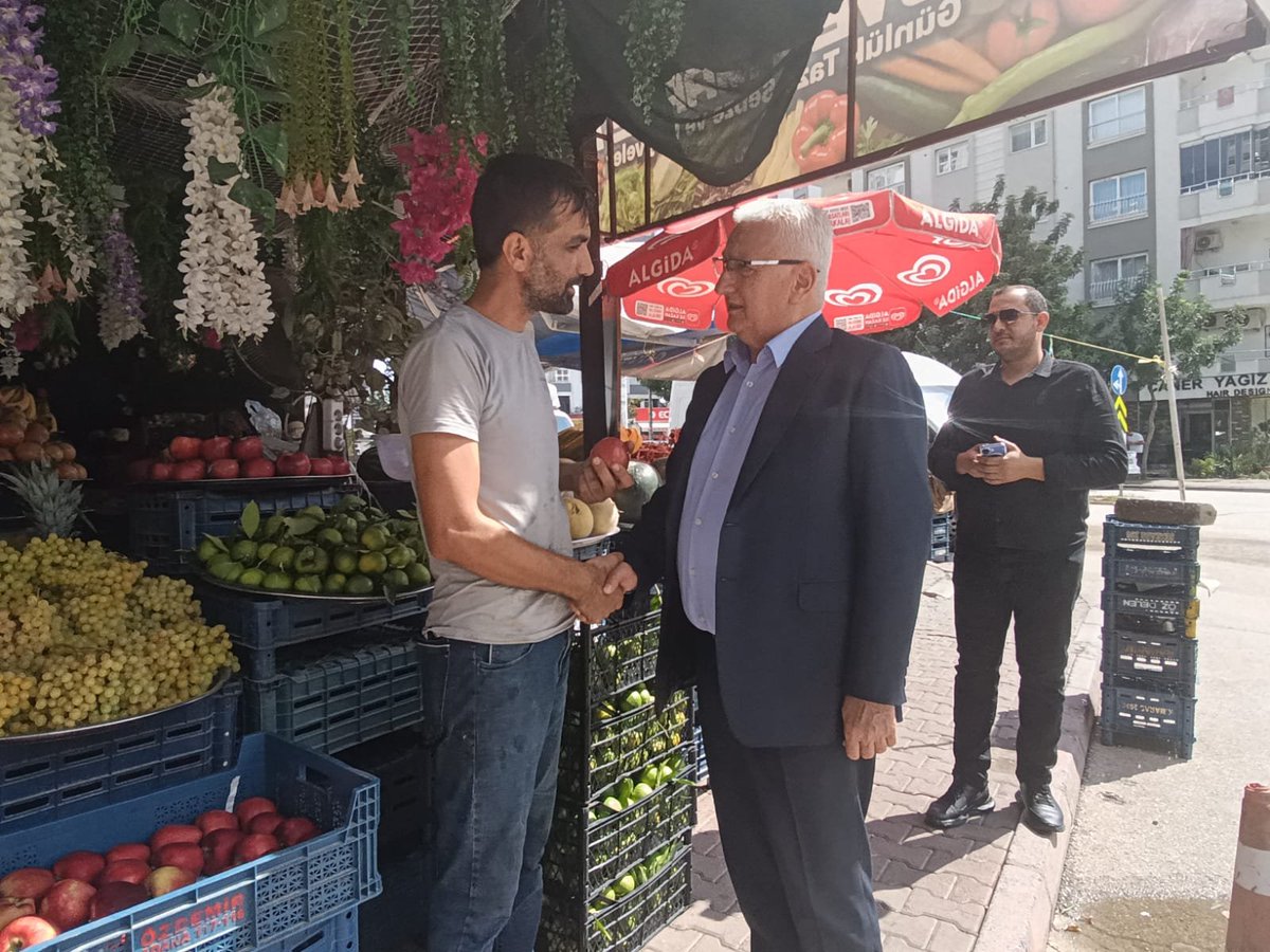 MHPSeyhanKACEP's tweet photo. İlçe Başkanımız Sayın Turgut Bağdağı, esnaf ziyaretlerine hız kesmeden devam ediyor.
Bu kapsamda Tellidere Mahallemizden manav işletme sahibi Ahmet Bey’i işyerinde ziyaret ederek, hayırlı işler ve bereketli kazançlar temennisinde bulundu. https://t.co/PuAHdfVrfq