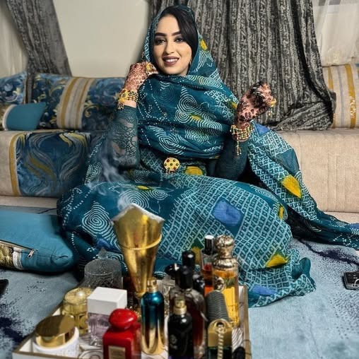 SILVAXXXX's tweet photo. Mauritanian women have kind hearts and souls as calm as the desert. https://t.co/cdsSgd3bwZ