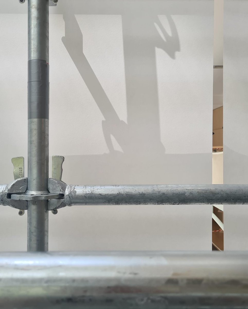 Sano8789's tweet photo. We developed a 100% paper set supported by a galvanized steel structure, balancing lightness and strength in Paris. https://t.co/jV31KS1DR5
