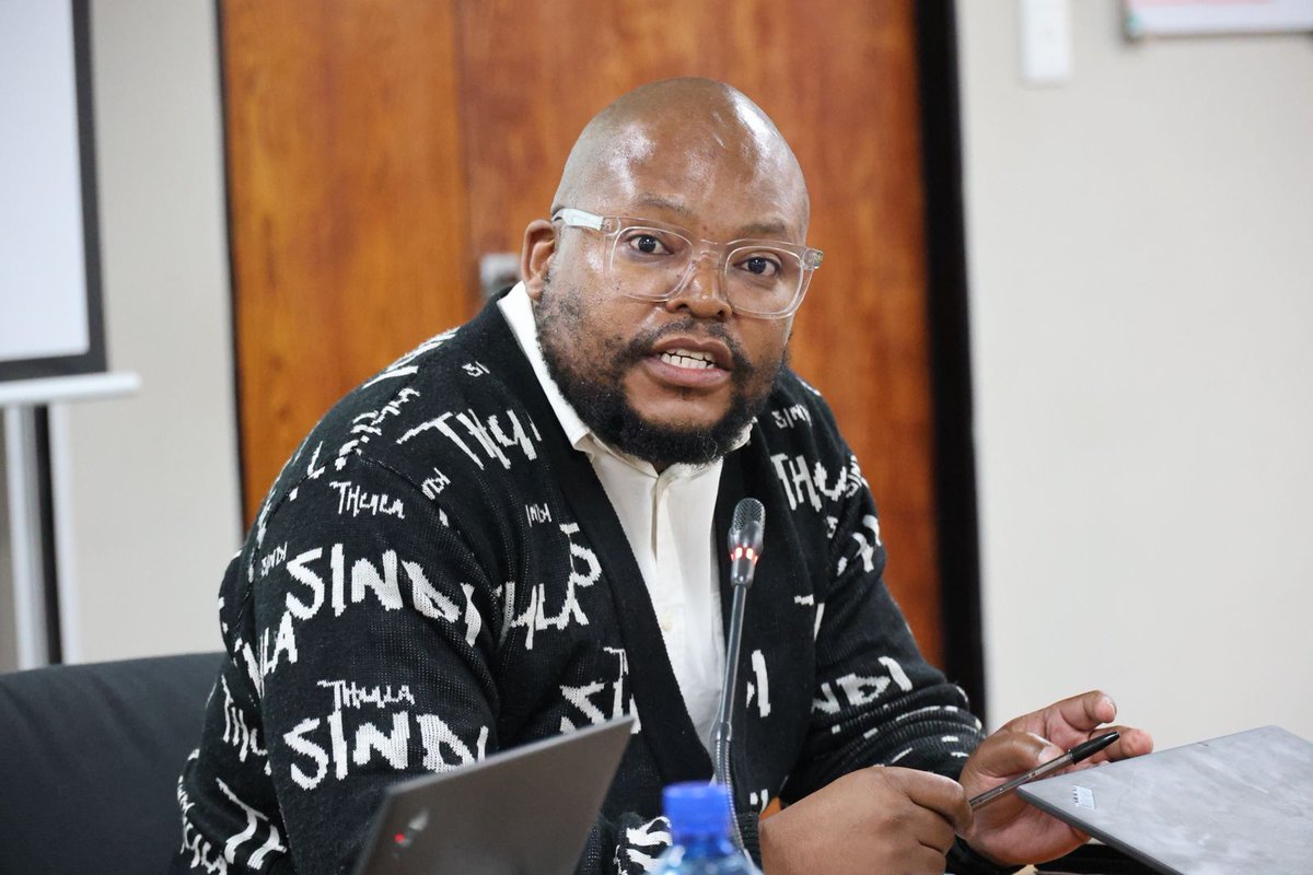deptoflabour's tweet photo. The  Department of Employment and Labour communicators are today, 1 October 2026, engaging at the two-day Communications Forum at NEDLAC, alongside Provincial Communication Officers (PCOs)from across the country and communicators from the Department’s entities. https://t.co/clWmQxwacU