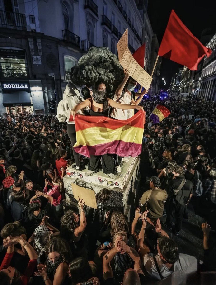 dirtysanchista's tweet photo. Esta es mi España. https://t.co/81vI8aeG2F