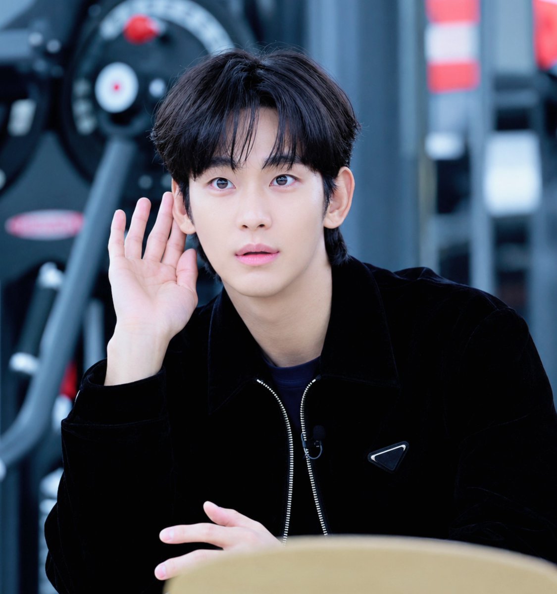 archive4soohyun's tweet photo. 2025                                              2026 

#kimsoohyun
#김수현 https://t.co/E4DeCTPZPQ