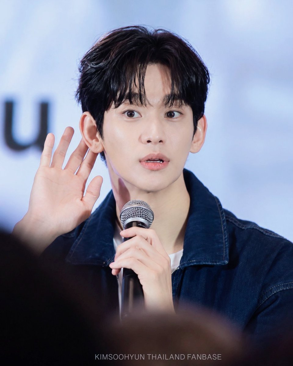 archive4soohyun's tweet photo. 2025                                              2026 

#kimsoohyun
#김수현 https://t.co/E4DeCTPZPQ