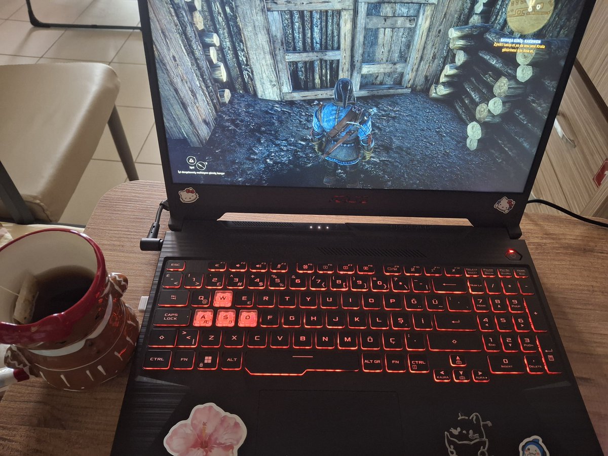 tpwmyway's tweet photo. cay yaptim witcher2 oynuyom hayat bu mudur https://t.co/HF9IXHSENV