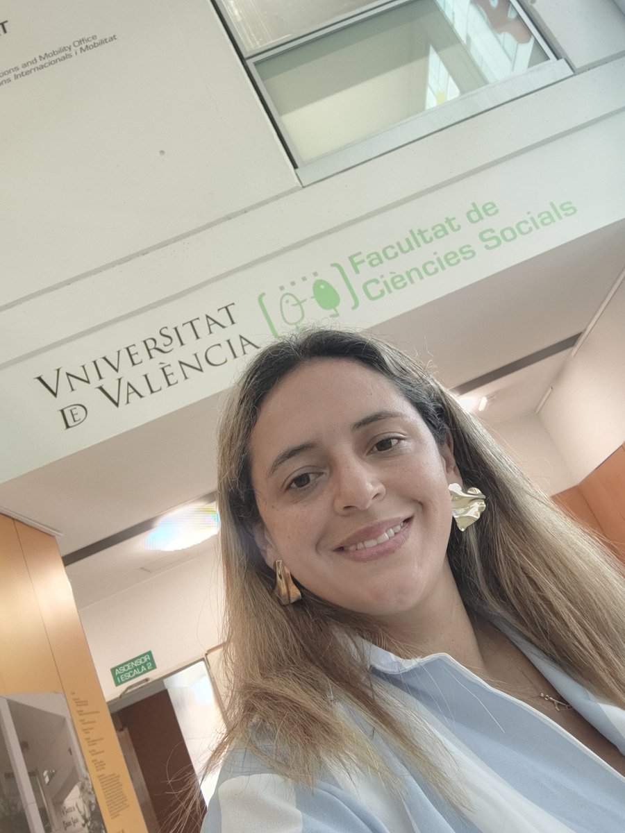 lmlgabogada's tweet photo. Gracias a Dios por esta oportunidad para aportar a la innovación de las Políticas Públicas Sociales en pro de las Personas Mayores y la prevención del Fenómeno de Habitabilidad en Calle. https://t.co/4lOvM5x6h7