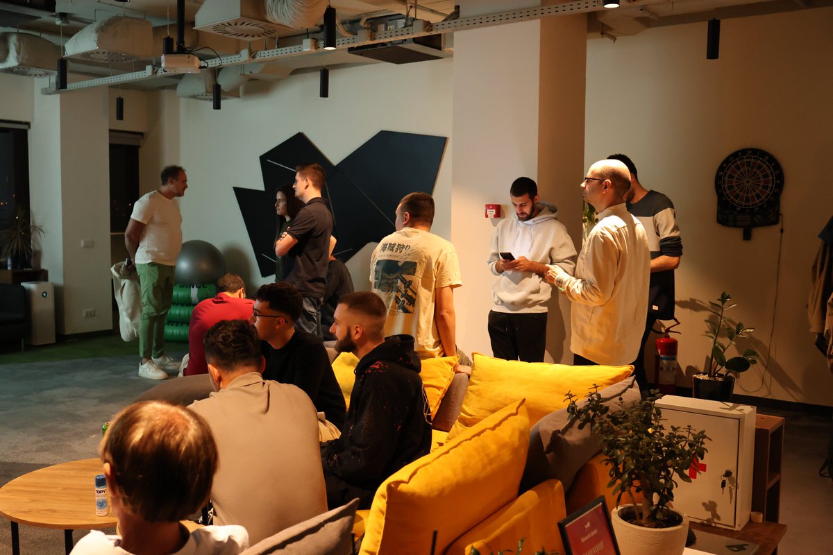DecenterTeam's tweet photo. Da li biste došli na Web3 standup veče ili Web3 meme contest?

Prošle nedelje organizovali smo Web3 meetup u našim prostorijama i pitali zajednicu koje teme i formate želi da vidi sledeće, uz priliku da predloži svoje i glasa za favorite.

Hvala svima koji su svratili, glasali i podelili svoje ideje. Vaš input direktno oblikuje buduća okupljanja, a neke od predloga već spremamo za naredne meetupe.

Zapratite našu Luma stanicu da ih ne propustite. Vidimo se!