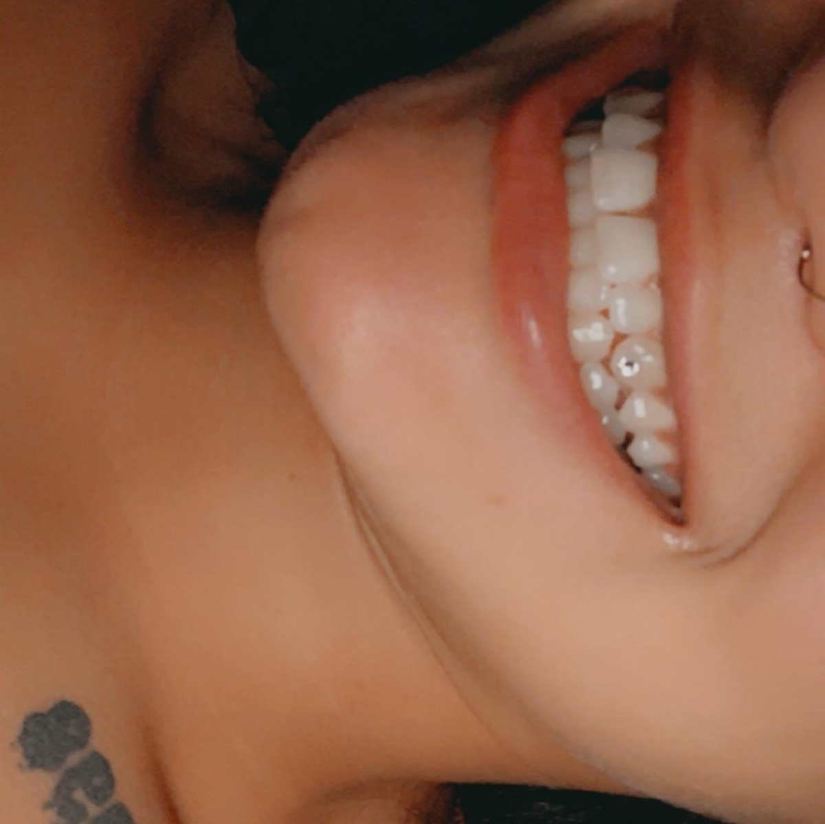 Sarai262's tweet photo. 3 slots left for Tooth Gemz at 50% off! 1 for $30, 2 for $50. https://t.co/swrs7StgcZ