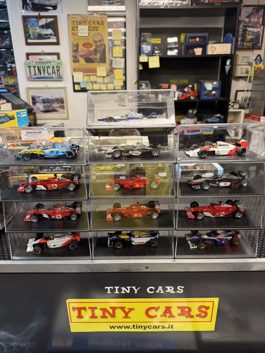 cars_tiny's tweet photo. F1 scala 1:43 Minichamps Hotwheels #tinycars #f1 #scalemodel #formulauno #hotwheels https://t.co/MV5jiHZsPf