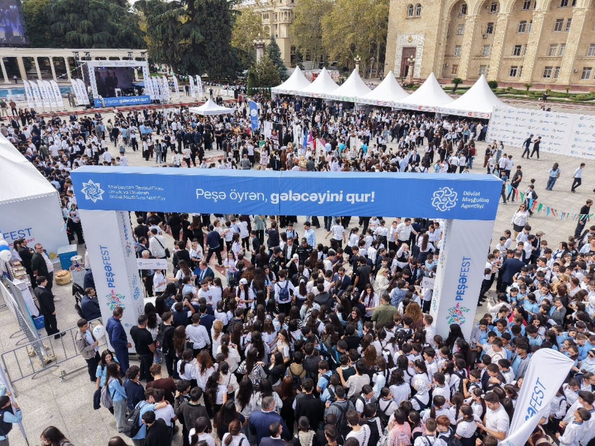 gence_icra's tweet photo. Gəncədə “PeşəFest-2026” layihəsi reallaşıb

Daha ətraflı:
https://t.co/cx4I8FE3EL https://t.co/e2O8LhYdn4