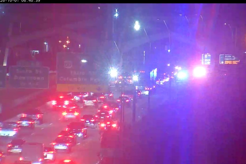 jendalton12's tweet photo. A crash on 471 NB on the bridge is slowing traffic right now (6:41am) @Local12 https://t.co/f6AodxQ60N