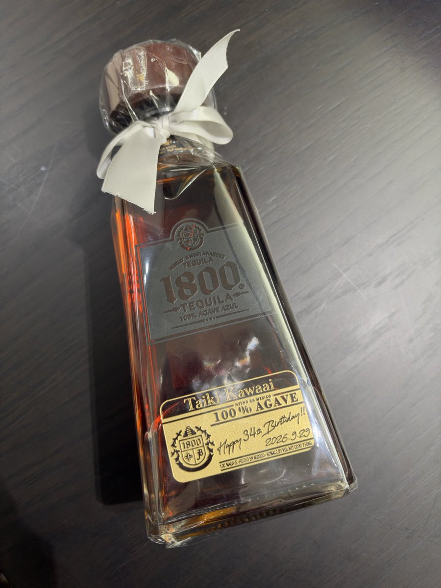 TO_ZAWAKUN's tweet photo. たくさんお祝いありがとうございました！
いつでも大飲み会開催できます！！ https://t.co/KeC8w2Lx8D