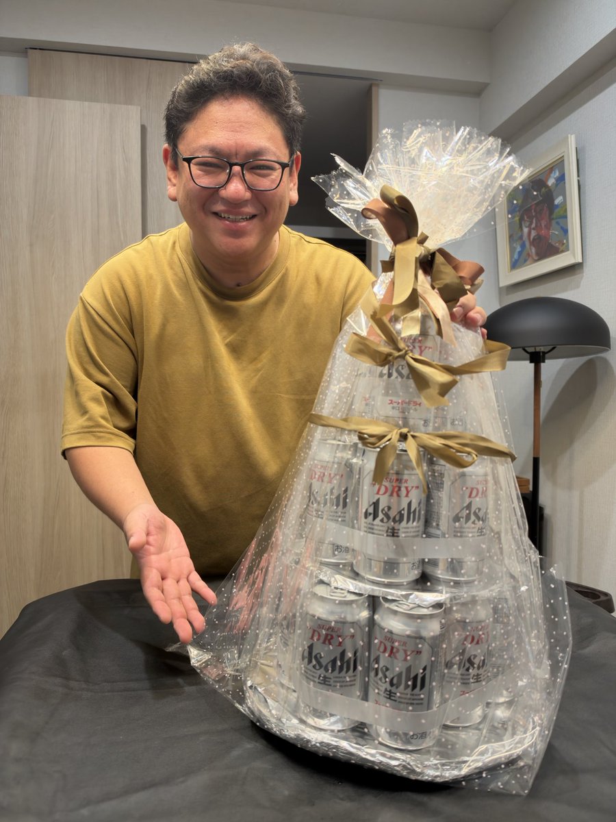 TO_ZAWAKUN's tweet photo. たくさんお祝いありがとうございました！
いつでも大飲み会開催できます！！ https://t.co/KeC8w2Lx8D