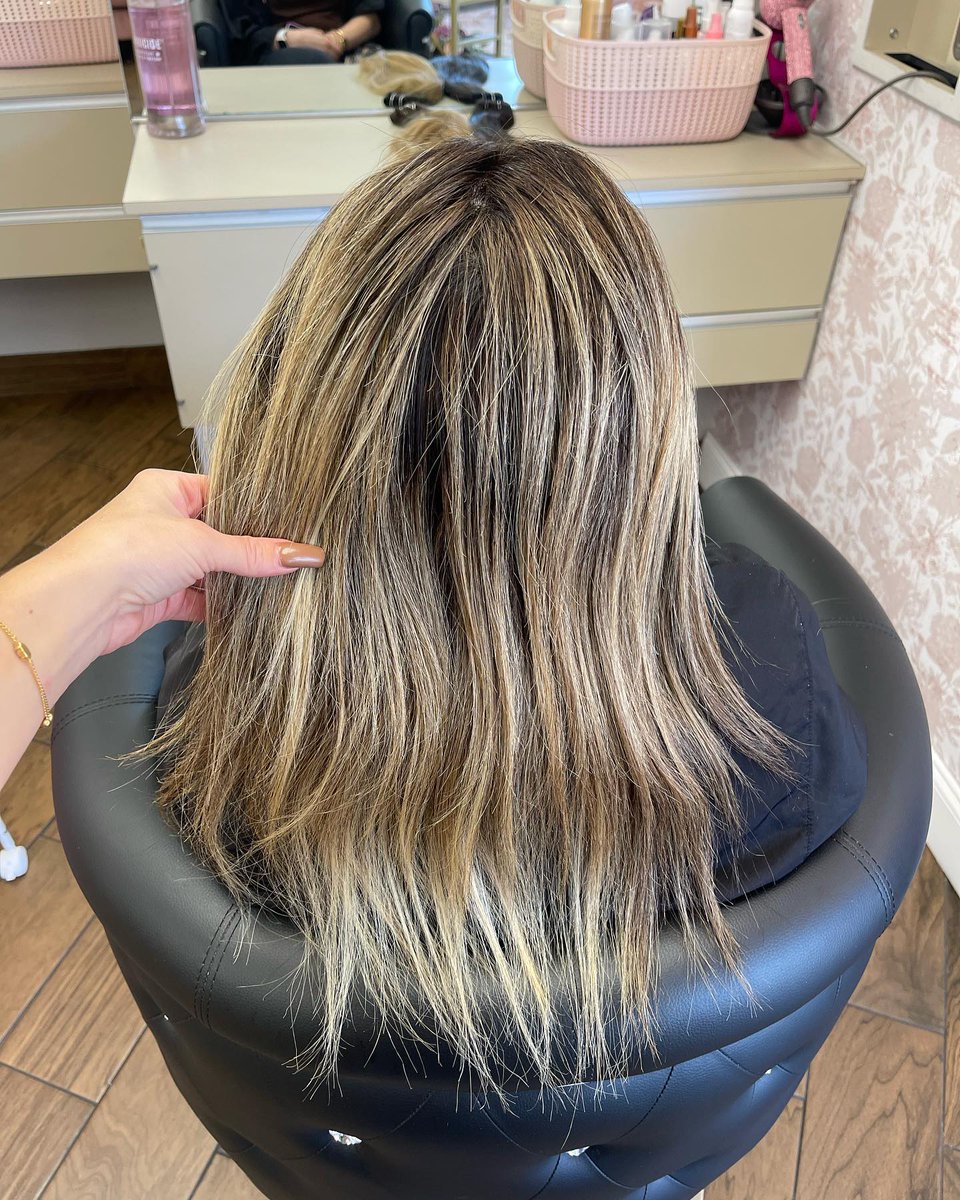 Brandie18's tweet photo. Fall color with Bellami volume weft extensions! Openings are still available next week. Call or DM to book: 973-838-1556 https://t.co/QHnOGSe7O2