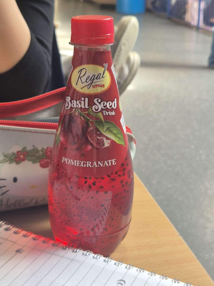 Sprinkles_eds's tweet photo. my mum bought this drink and it tastes so weird but it is supposed to hel with weight loss by making ypu feel full so hopefully it works https://t.co/Se5mfsAhGT
