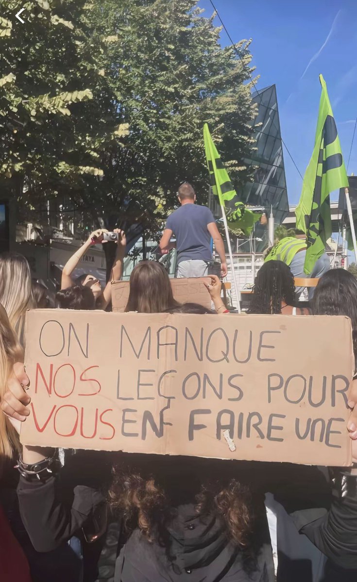 Minkaaaaze's tweet photo. ça c’est ma jeunesse dorée i’m so proud of them https://t.co/ZETvV6mtDW