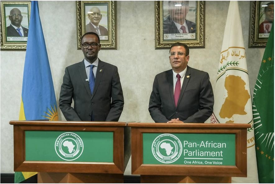 rwandainsa's tweet photo. On 29th September in Midrand, the High Commissioner H.E. @ehategeka  paid a courtesy visit to H.E. Fateh Boutbig, President of the @AfrikParliament 

The High Commissioner congratulated the President on his recent election. Discussions centred on strengthening ties between Rwanda’s Parliament and the Pan-African Parliament, promoting parliamentary #diplomacy and advancing Africa’s shared aspirations under Agenda 2063.

Both emphasised the importance of collective action to promote #peace, #security and development across the continent.