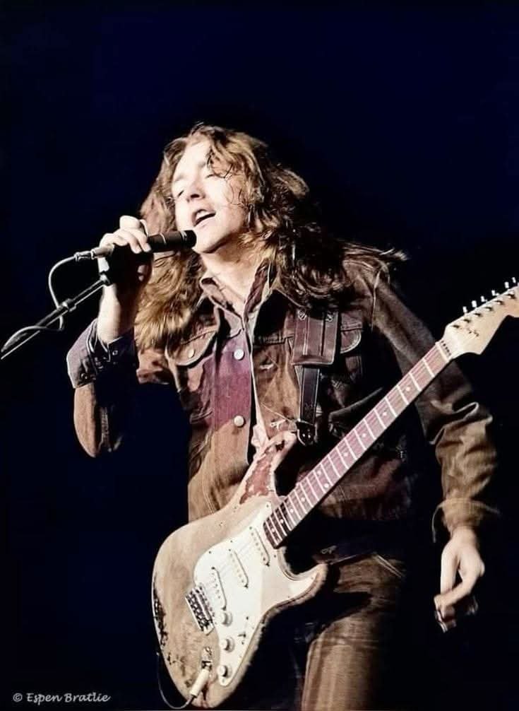 werthro's tweet photo. Rory Gallagher. https://t.co/mst05wHAQZ