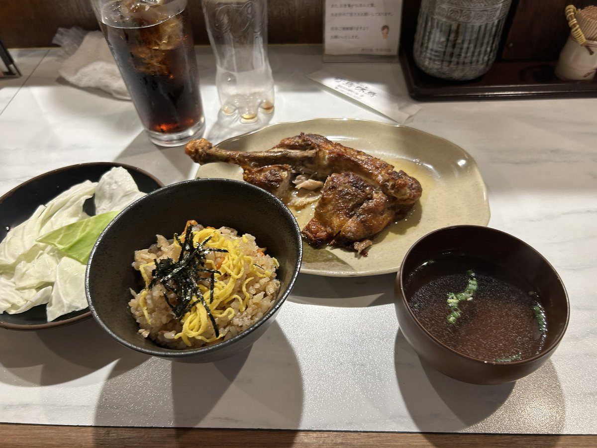 Hrn0381's tweet photo. 高松、いいところだった
さよーなら、またいつか！
ご飯が美味しすぎたからいますぐにでも食べたい😋 https://t.co/yAzWQKXQUY