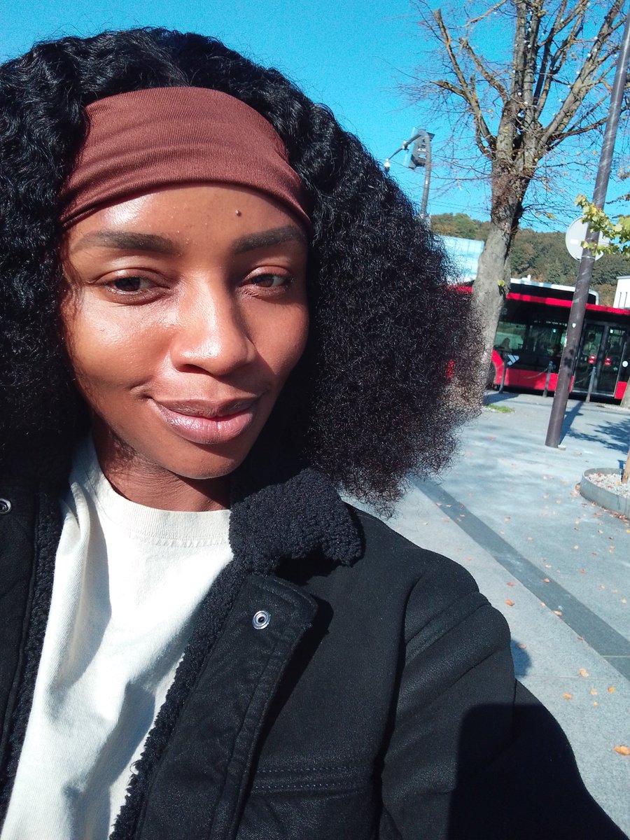 Omenadeltaqueen's tweet photo. Happy birthday 🎂🎈🎈 to me again https://t.co/LUcXlMtU4V