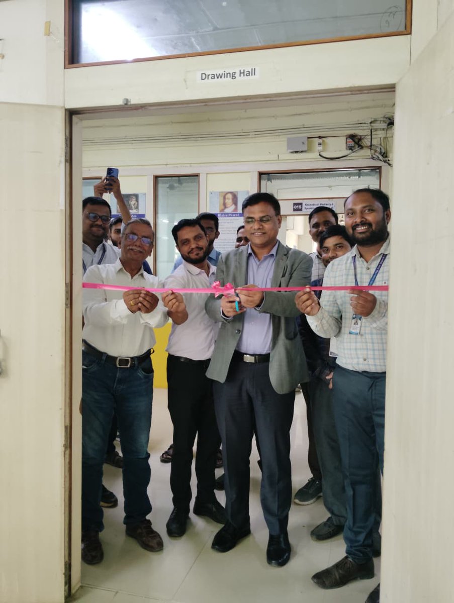 NMIETPUNE's tweet photo. ⚙️✨ NMIET’s Mechanical Engineering Department successfully organized “Mechanisms in Motion – Project Exhibition &amp; Digital Initiatives”, featuring student projects, the launch of a Virtual Lab, and the E-Magazine “Mech Ardour.”

#NMIET #MechanicalEngineering #Innovation https://t.co/xwEoHe0Lxr