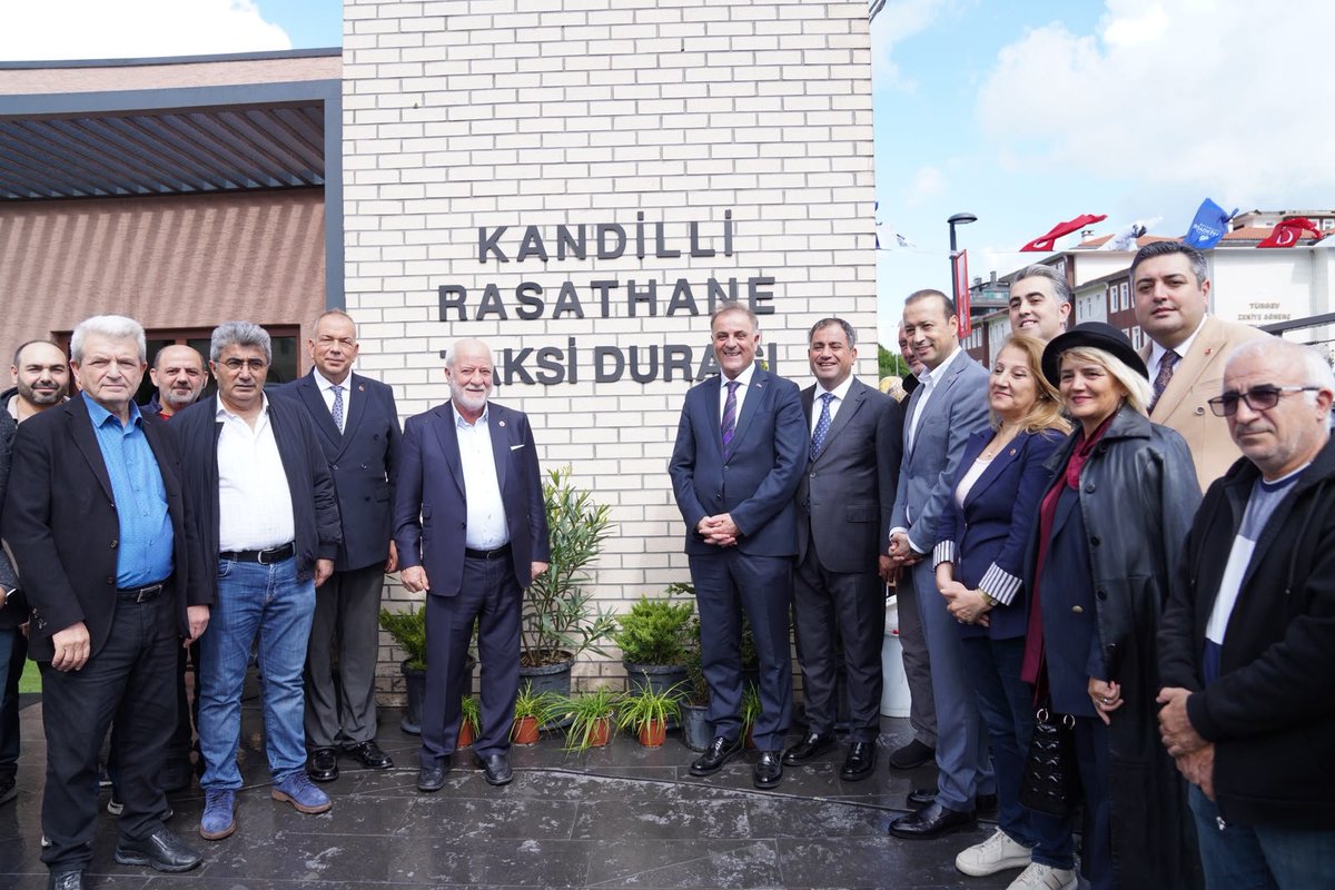 onurcingil's tweet photo. Bugün İstanbul Büyükşehir Belediyemiz tarafından #üsküdar ımıza kazandırılan yeni eserlerin açılışını İBB Başkan Vekilimiz Sayın @nuriaslan_tr ve İBB Genel Sekreterimiz @VolkanDemir_PhD ile birlikte gerçekleştirdik.

Ne tür badireler  atlatılırsa atlatılsın, hangi  saldırılar yapılırsa yapılsın bizler hizmete devam ediyoruz.

@istanbulbld