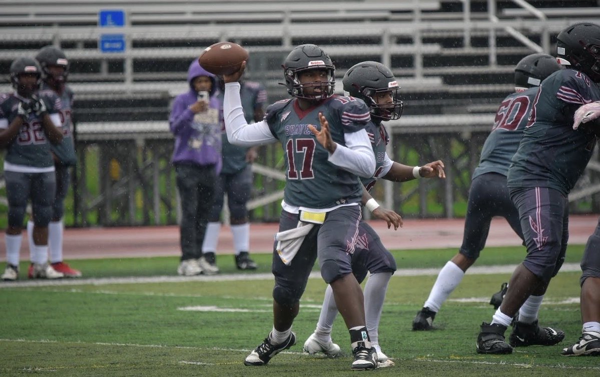 BBravesFootball's tweet photo. 4 Game win streak going into bye week🔥

#bravehearts https://t.co/FktxpWQC1f