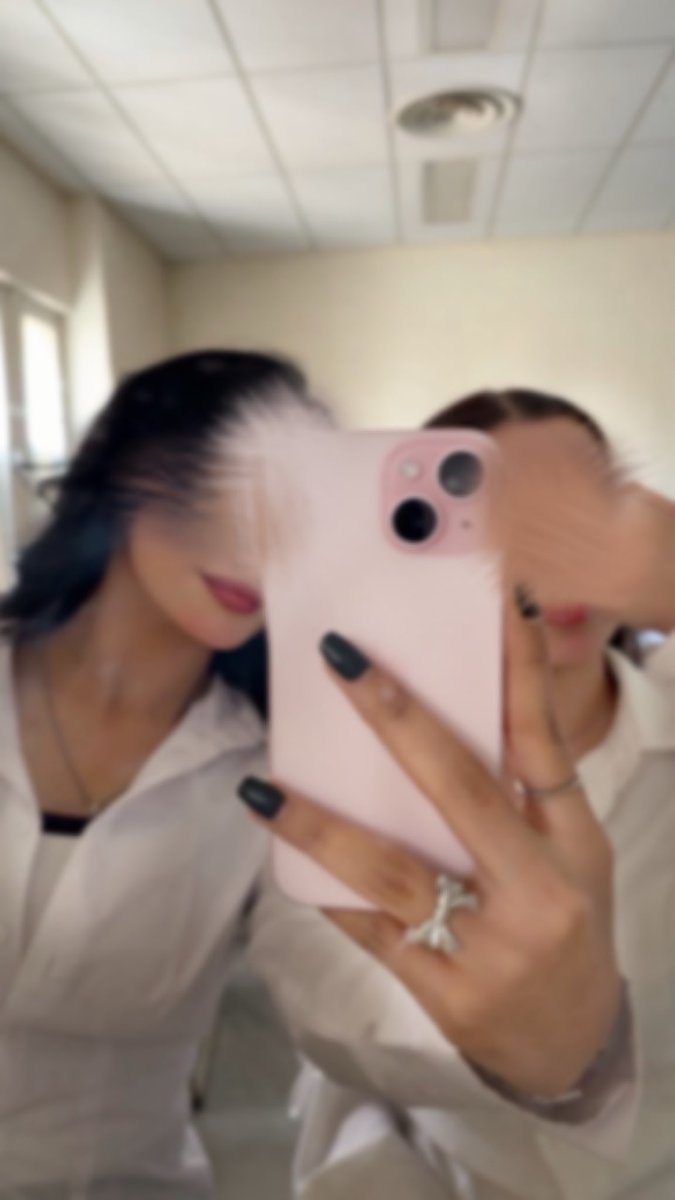 riilie0's tweet photo. اخ يااصدديقة روحي https://t.co/xspFbZcSFk