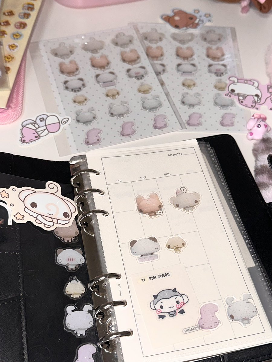 moremeroshop's tweet photo. 3D 입체 스티커-! 10월 말쯤 마켓 열릴 예정이에요.. https://t.co/3l1VB3hsns