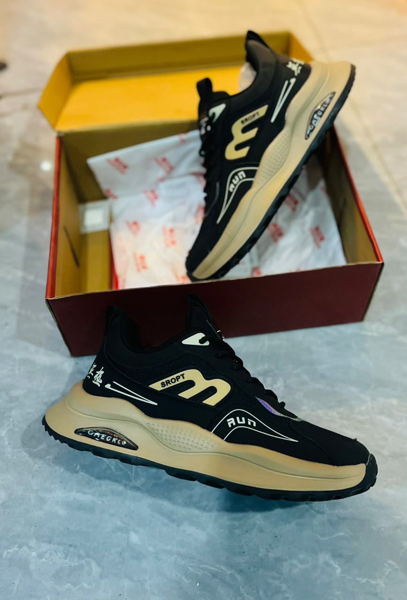 maisonsneaksn's tweet photo. Prix 🏷️ 12000fr

Pointure de 39 à 41 

Contact 786311212 https://t.co/9ddCmYCCwg