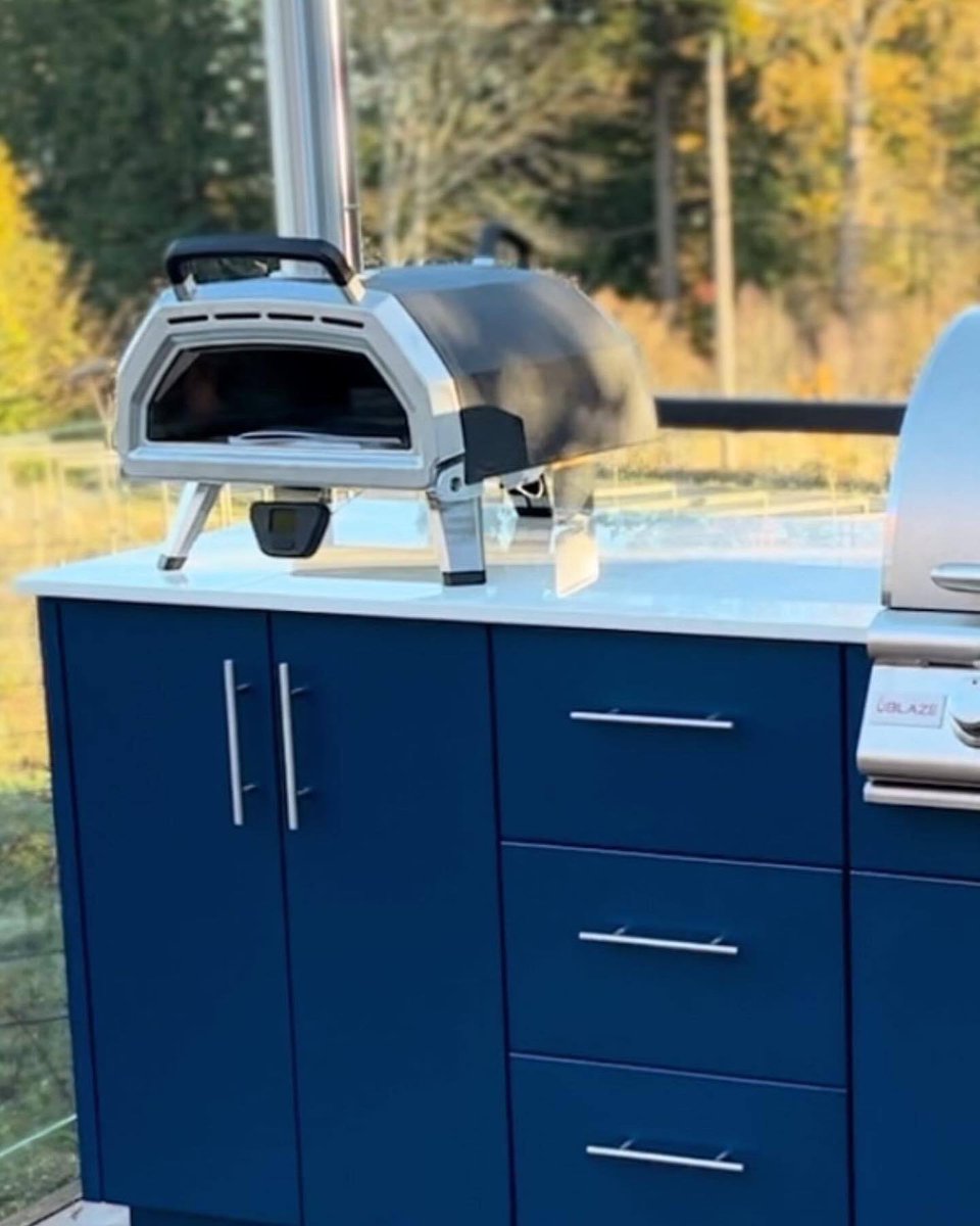 peachnpops's tweet photo. If your Saturday plans don’t include grilling outdoors, cold drinks, and no reason to go inside, we need to talk. With a dedicated outdoor kitchen, BBQs feel different: more prep space, more room to gather, and more time outside. Your backyard https://t.co/hjAUVoQKEY