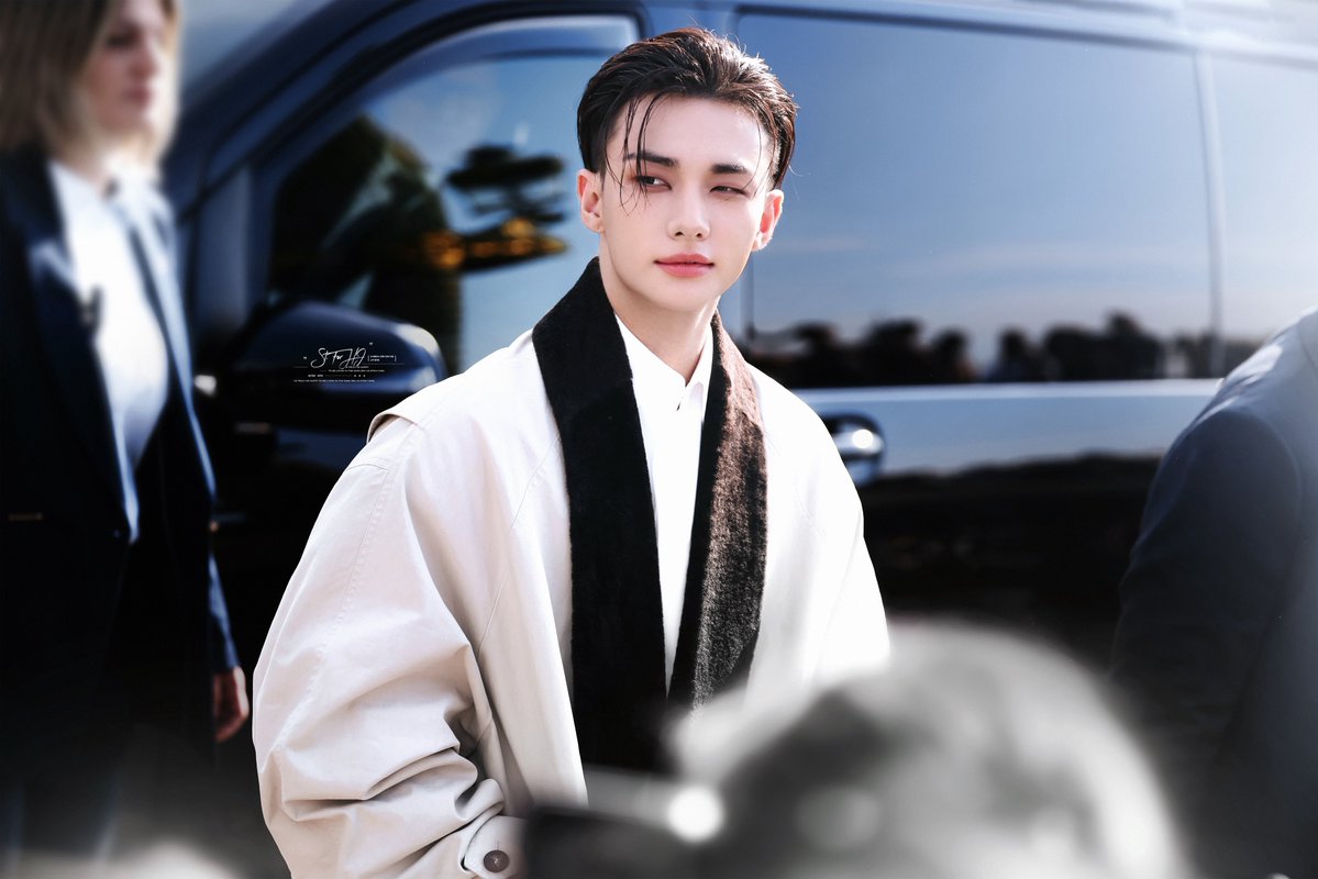 ST_forHJ's tweet photo. 260929_Dior

done. 5

finish~~

#HYUNJIN_PFW26
#HYUNJINxDIOR 
#Hyunjin #현진 #黄铉辰 #ヒョンジン 
#Straykids #스트레이키즈 https://t.co/GdSuT2akRS