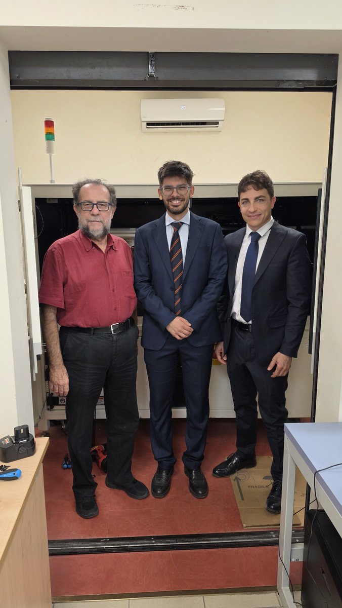 mirko_rocci's tweet photo. Yesterday, at Sapienza University, we celebrated 𝗦𝗶𝗺𝗼𝗻𝗲 𝗕𝗮𝗻𝗱𝗶𝗻𝗶’𝘀 𝗣𝗵𝗗 𝗴𝗿𝗮𝗱𝘂𝗮𝘁𝗶𝗼𝗻. 🎓
A PhD 𝘂𝗻𝗱𝗲𝗿 𝗺𝘆 𝘀𝘂𝗽𝗲𝗿𝘃𝗶𝘀𝗶𝗼𝗻 𝗮𝘀 𝗜𝗻𝗱𝘂𝘀𝘁𝗿𝗶𝗮𝗹 𝗦𝘂𝗽𝗲𝗿𝘃𝗶𝘀𝗼𝗿, with 3 years of research and 2 years at @Thales_Alenia_S in L’Aquila. https://t.co/gMMpd3SeCL