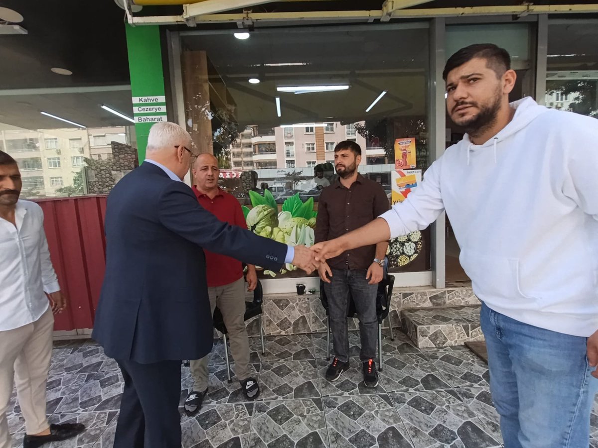 MHPSeyhanKACEP's tweet photo. İlçe Başkanımız Sayın Turgut Bağdağı, esnaf ziyaretlerine ara vermeden, gönül gönüle ve istişare içerisinde devam ediyor.
Bu kapsamda Tellidere Mahallemizden Çerezci işletme sahibi Cevri Bey’i işyerinde ziyaret ederek hayırlı işler ve bereketli kazançlar temennisinde bulundu. https://t.co/ZV44R3gust