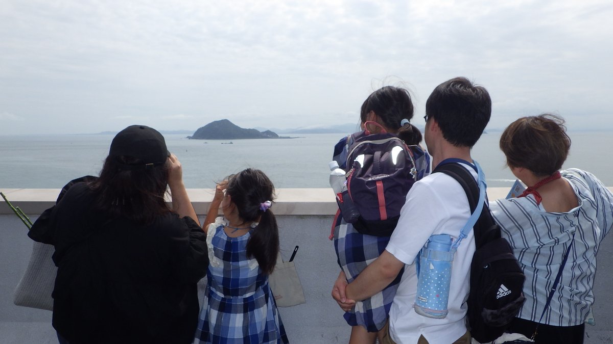 JCG_4th_RCGH's tweet photo. #伊勢湾海上交通センター では、灯台の日（１１月１日）の特別イベントを開催！
①  「#海の管制官」体験(要事前申込)
②  「海の管制塔」見学 (要事前申込)
詳細は、こちらをチェックして下さい。https://t.co/dHI4C263gt
 #海上保安庁 #職場体験 https://t.co/ipWSLnmY22