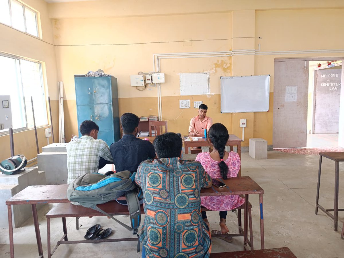 bhatar_iti's tweet photo. 📝 1st YEAR | 1st INTERNAL EXAMINATION
আজকের পরীক্ষা, আগামী দিনের প্রস্তুতি। ভাতাড় গভর্নমেন্ট আই.টি.আই-এর 1st Year শিক্ষার্থীদের 1st Internal Examination অনুষ্ঠিত হলো আজ। নিয়মিত পড়াশোনা, মনোযোগ ও প্রস্তুতির মাধ্যমে শিক্ষার্থীরা তাদের অর্জিত জ্ঞান। https://t.co/UggduoUyk9